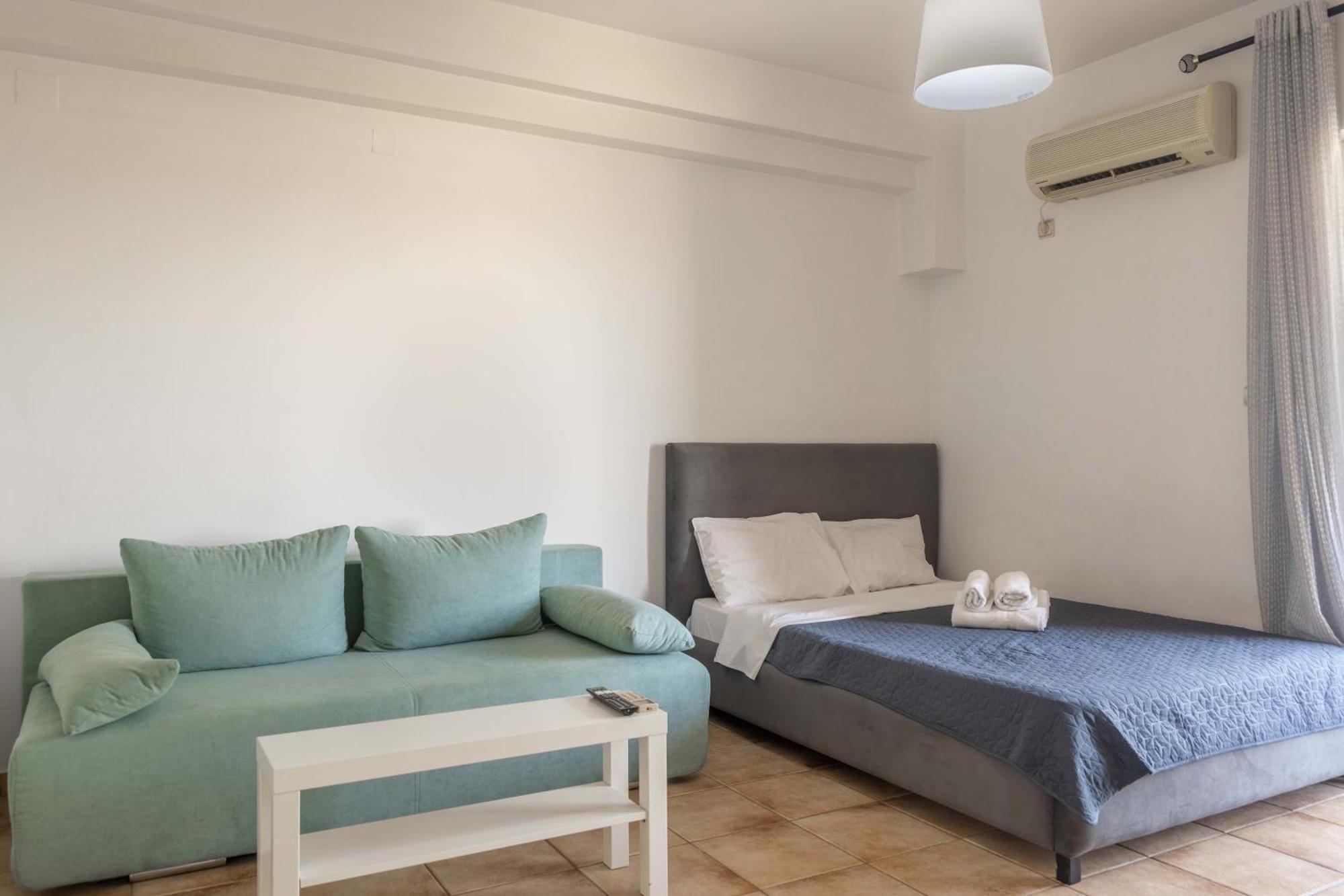 Elia Mini Suites 6 Lárissa Exterior foto